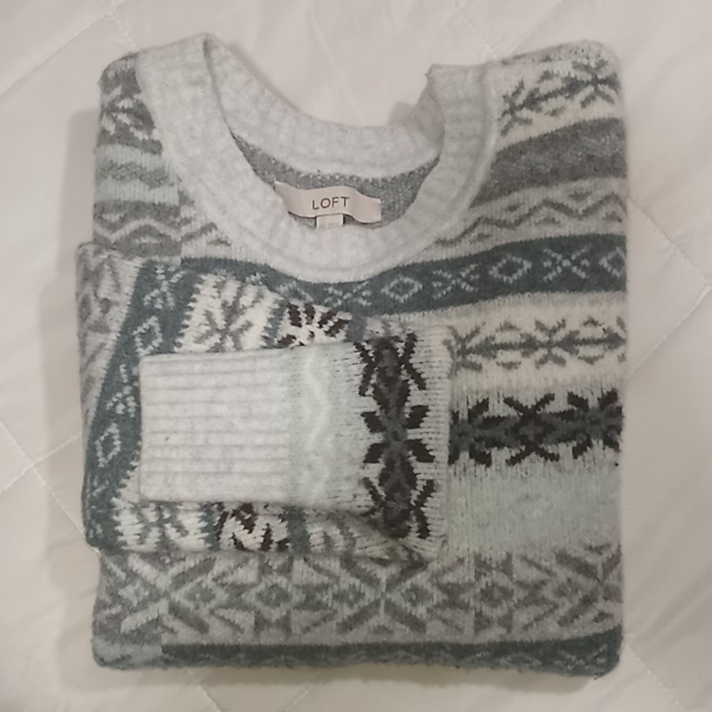 Crewneck sweater
